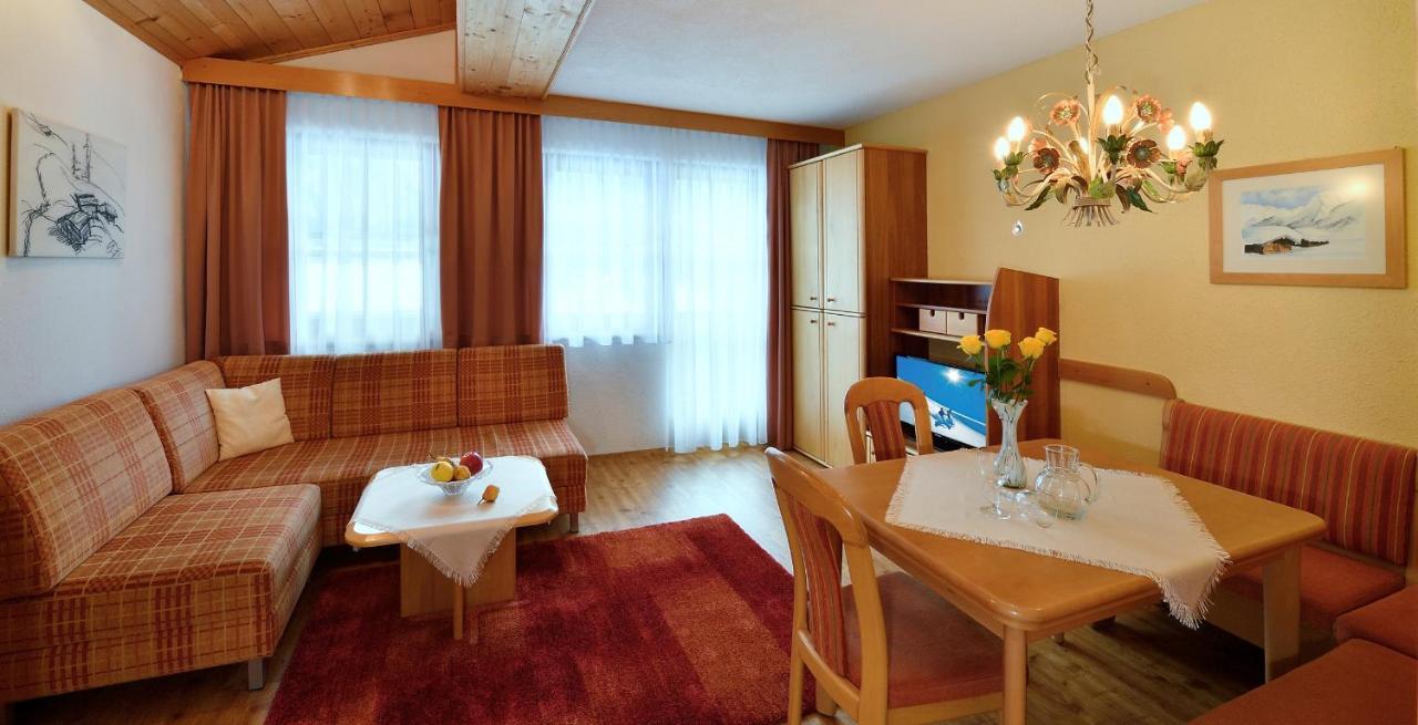 Haus Christaldo Bed & Breakfast ซังคท์อันทอนอัมอาร์ลแบร์ก ภายนอก รูปภาพ