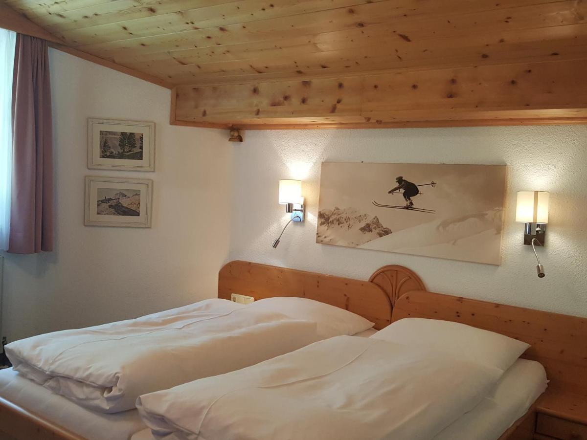 Haus Christaldo Bed & Breakfast ซังคท์อันทอนอัมอาร์ลแบร์ก ภายนอก รูปภาพ