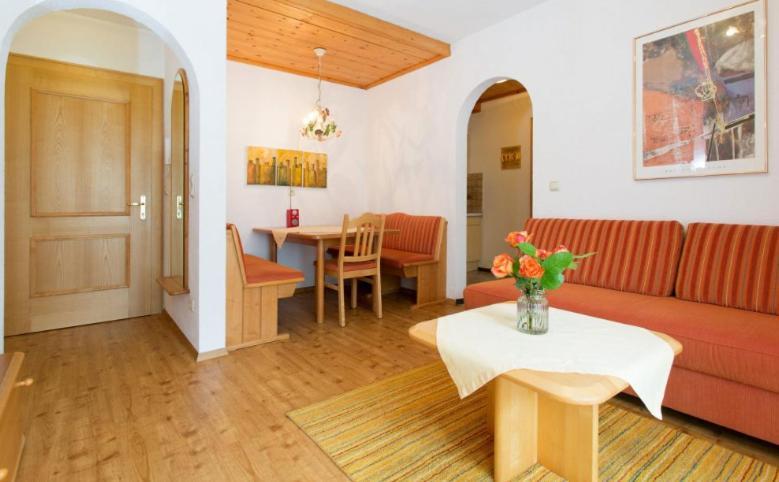 Haus Christaldo Bed & Breakfast ซังคท์อันทอนอัมอาร์ลแบร์ก ภายนอก รูปภาพ